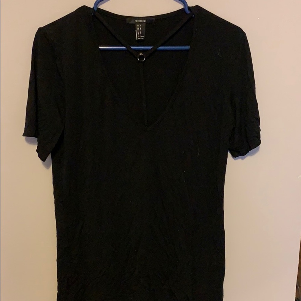 Black T-shirt with neck detail